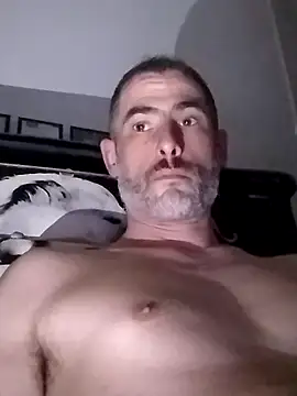 Snapshot of LeLoup49 chatting on 02/12/26, 03:28 LeLoup49 online show from 02/12/26, 03:28