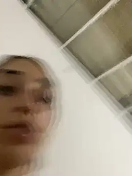 loirinhaaa online show from 10/12/25, 02:13