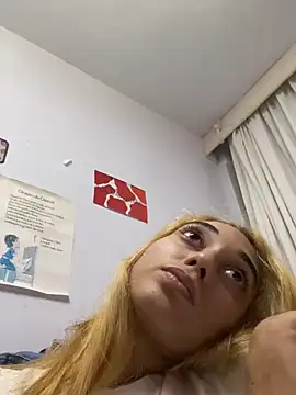 loirinhaaa online show from 03/04/26, 11:56