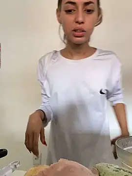 loirinhaaa online show from 11/11/25, 01:17