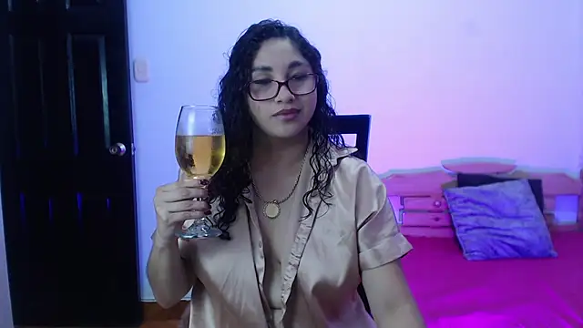 Gia Dior online show from 12/14/25, 06:24