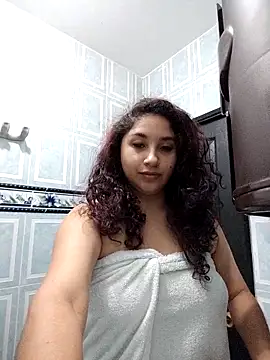 Gia Dior online show from 12/19/25, 01:02