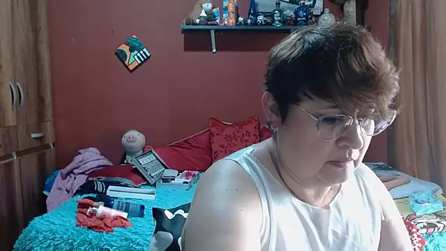 Snapshot of Sasharosee2 chatting on 02/13/26, 03:34 Sasharosee2 online show from 02/13/26, 03:34