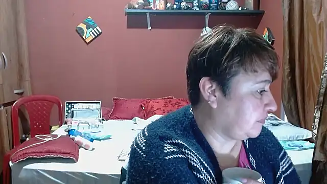 Snapshot of Sasharosee2 chatting on 01/18/26, 12:19 Sasharosee2 online show from 01/18/26, 12:19