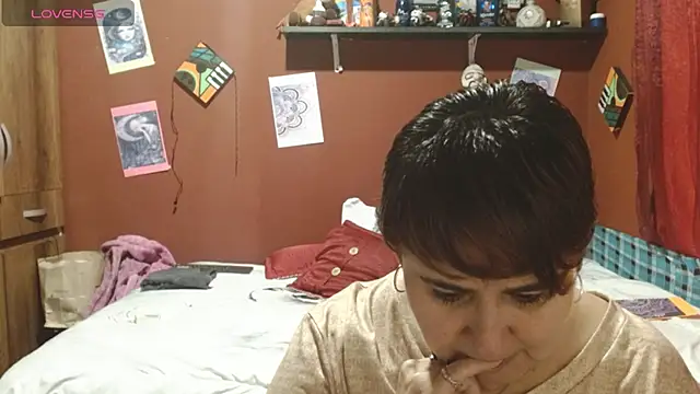 Sasharosee2 online show from 10/14/25, 12:50
