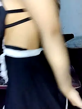 shahinaz-123 online show from 11/13/25, 10:30