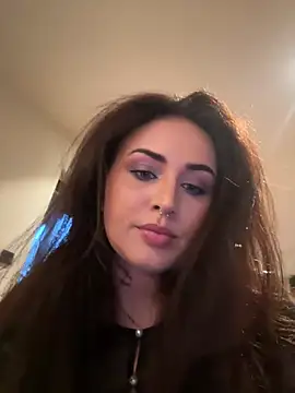 Snapshot of Kristyoff chatting on 05/11/26, 07:33 Kristyoff online show from 05/11/26, 07:33