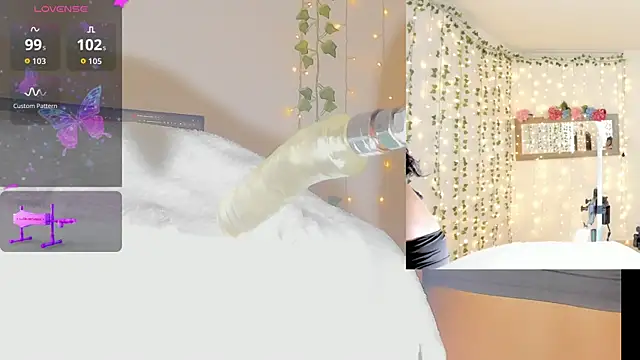 Ashley  Jones   online show from 03/25/26, 09:08