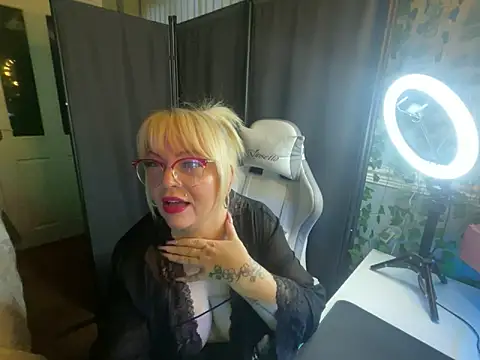 BonnyDesire online show from 03/31/26, 06:54