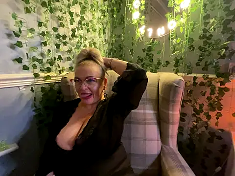 BonnyDesire online show from 01/07/26, 08:03