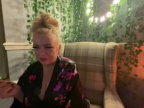 BonnyDesire online show from 10/29/25, 07:35