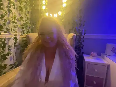 BonnyDesire online show from 10/30/25, 08:17