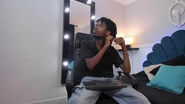 AllexJacob online show from 10/02/25, 01:14