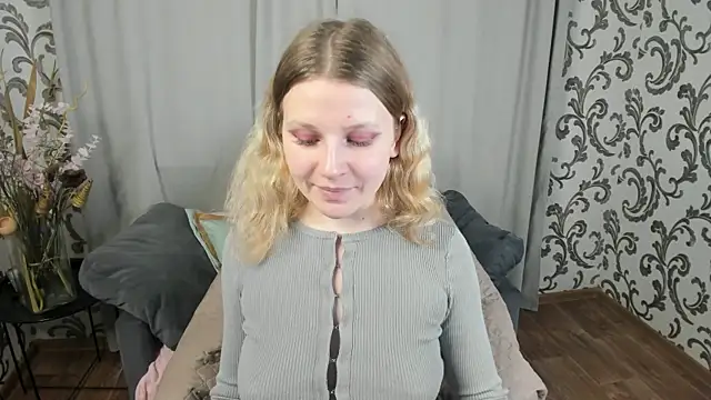  Velvet peach  online show from 11/22/25, 11:09