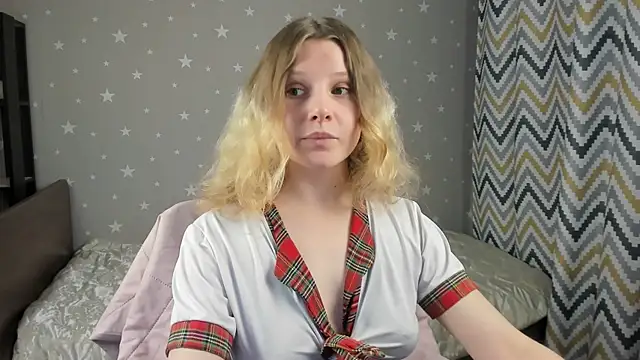  Velvet peach  online show from 12/04/25, 11:42