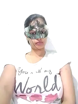 ms-naina online show from 04/25/26, 05:10