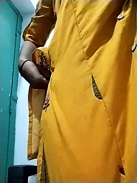 ms-naina online show from 11/27/25, 06:52