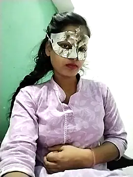 ms-naina online show from 12/16/25, 06:23