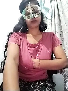 ms-naina online show from 11/15/25, 06:12