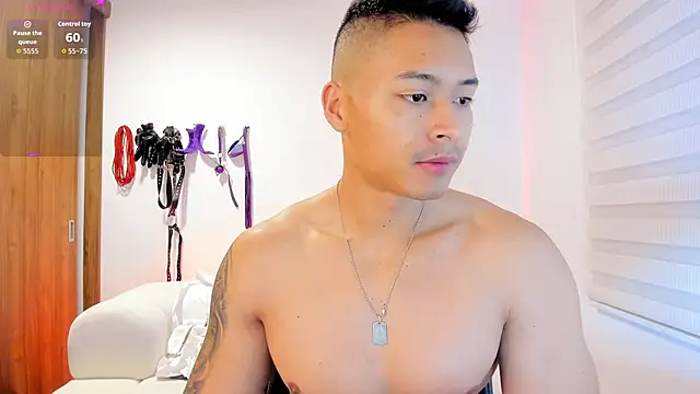 Snapshot of abu_dhabi_21 chatting on 03/01/26, 09:42 abu dhabi 21 online show from 03/01/26, 09:42