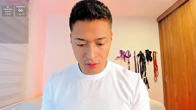 Snapshot of abu_dhabi_21 chatting on 12/23/25, 09:41 abu dhabi 21 online show from 12/23/25, 09:41