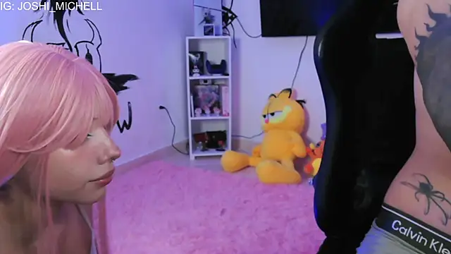 Everlong  online show from 11/14/25, 08:45