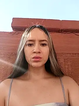 Shairaclark  online show from 10/19/25, 09:39