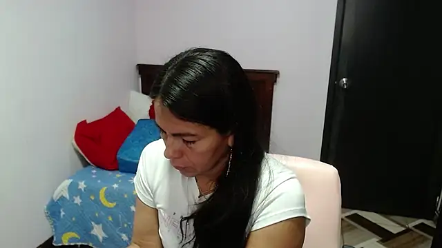 camilavargas  online show from 07/10/26, 06:52