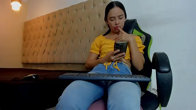 Naomis 35 online show from 02/06/26, 07:32