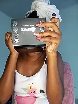 Beauty Luci online show from 10/27/25, 01:56