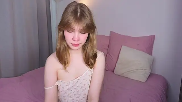 Snapshot of pienaple chatting on 02/25/26, 04:12 pienaple online show from 02/25/26, 04:12