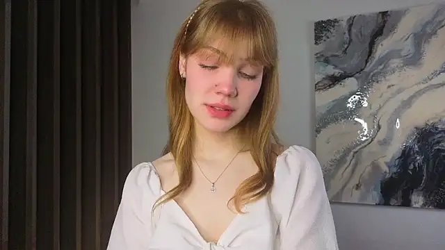 pienaple online show from 11/27/25, 04:13