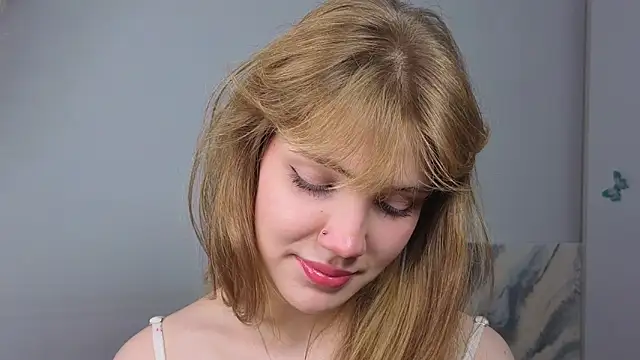 pienaple online show from 09/28/25, 04:41