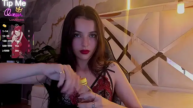 sophiadoll tf online show from 04/08/26, 08:43