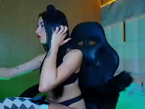 Snapshot of sophiadoll_tf chatting on 10/16/25, 09:23 sophiadoll tf online show from 10/16/25, 09:23