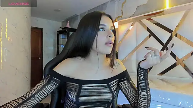 sophiadoll tf online show from 04/14/26, 08:36