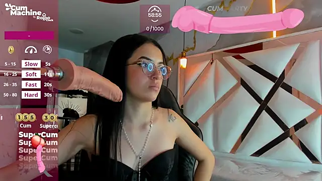 sophiadoll tf online show from 11/14/25, 08:23