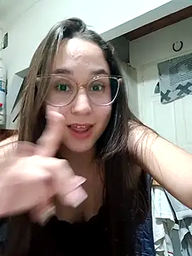 Snapshot of linameii chatting on 12/02/25, 02:01 linameii online show from 12/02/25, 02:01