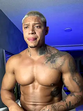 Snapshot of DiagoRockfield chatting on 10/28/25, 01:06 DiagoRockfield online show from 10/28/25, 01:06