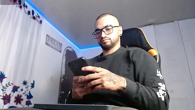 Chrys harris77 online show from 12/16/25, 11:42