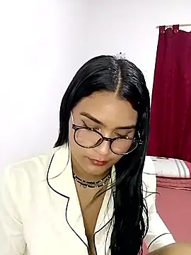 Renata Zoe online show from 10/27/25, 01:28