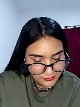 Renata Zoe online show from 10/22/25, 02:11