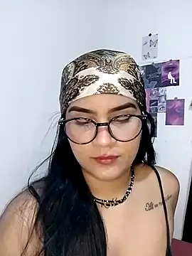 Snapshot of Renata_Zoe chatting on 09/20/25, 12:59 Renata Zoe online show from 09/20/25, 12:59