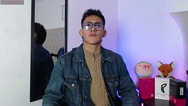 SalvadorFit online show from 11/17/25, 08:35