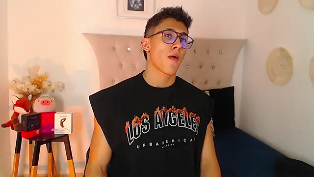 SalvadorFit online show from 12/05/25, 08:28