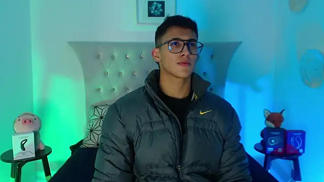 SalvadorFit online show from 12/03/25, 08:30