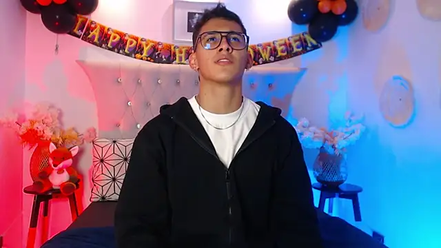 SalvadorFit online show from 10/10/25, 08:42