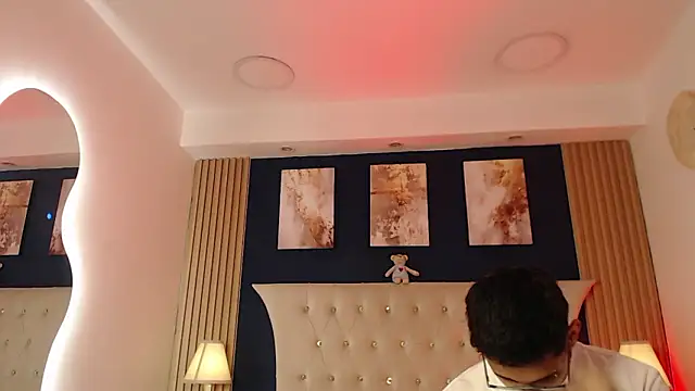 SalvadorFit online show from 03/29/26, 09:05