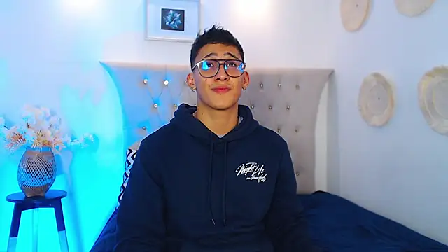 SalvadorFit online show from 09/17/25, 09:39