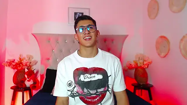 SalvadorFit online show from 11/07/25, 08:35